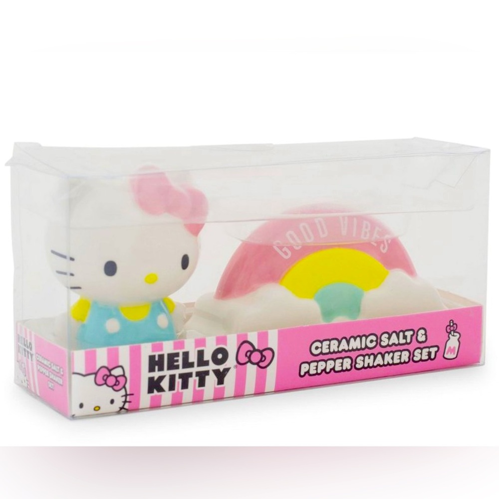 NIB Sanrio Hello Kitty and Rainbow Ceramic Salt and Pepper Shaker Set